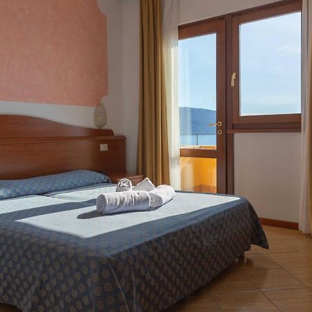 All Inclusive Hotel Piccolo Paradiso Toscolano Maderno Exteriör bild