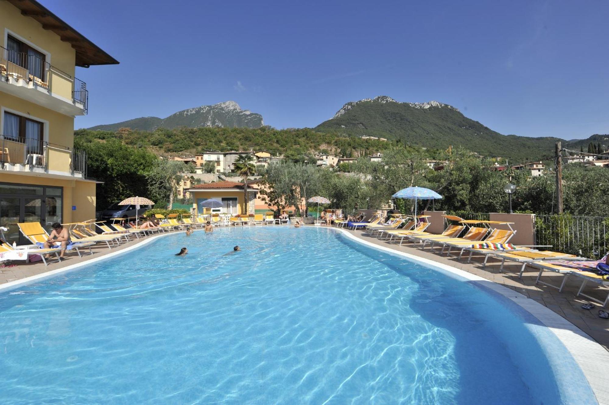 All Inclusive Hotel Piccolo Paradiso Toscolano Maderno Exteriör bild