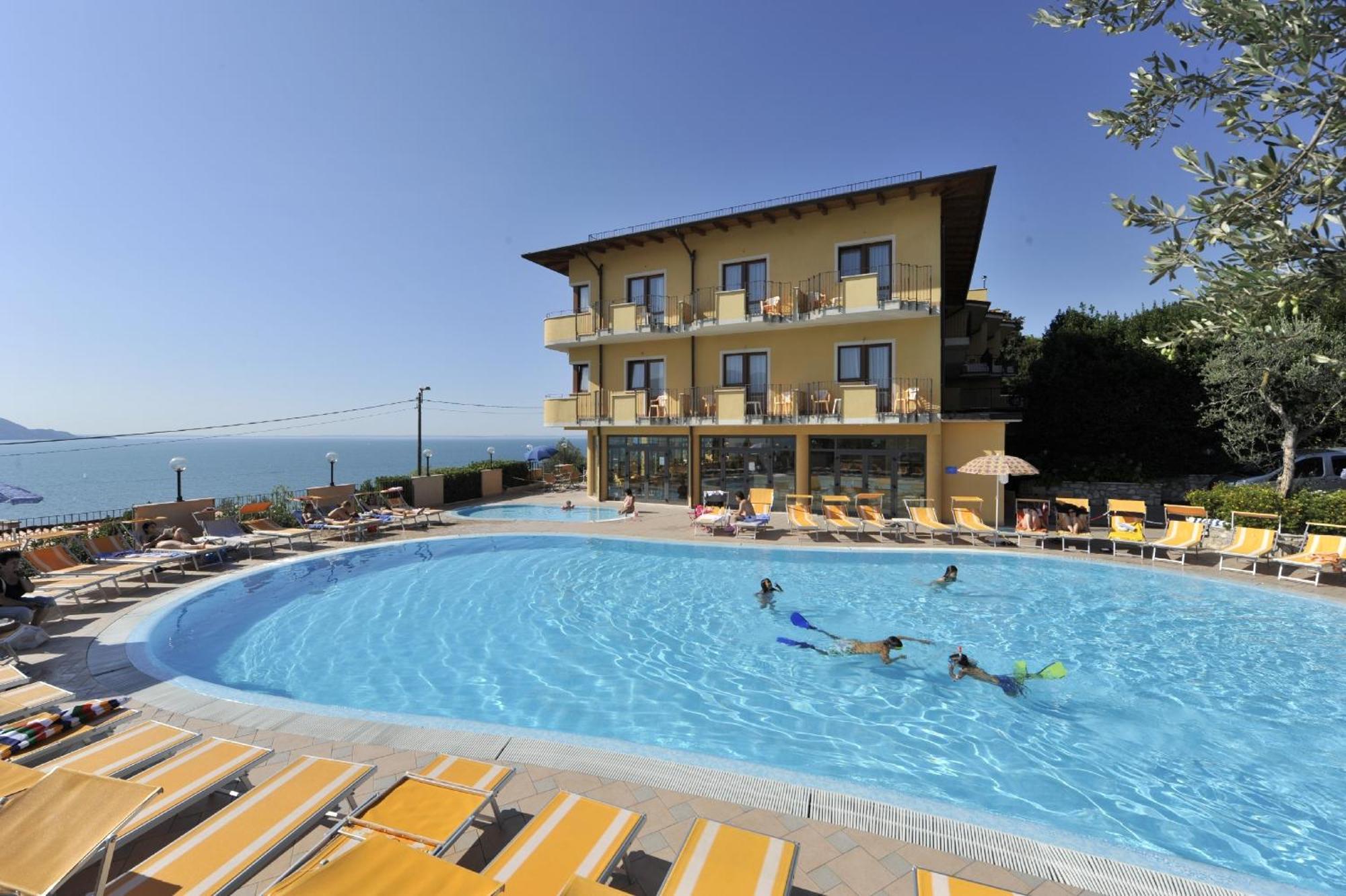 All Inclusive Hotel Piccolo Paradiso Toscolano Maderno Exteriör bild