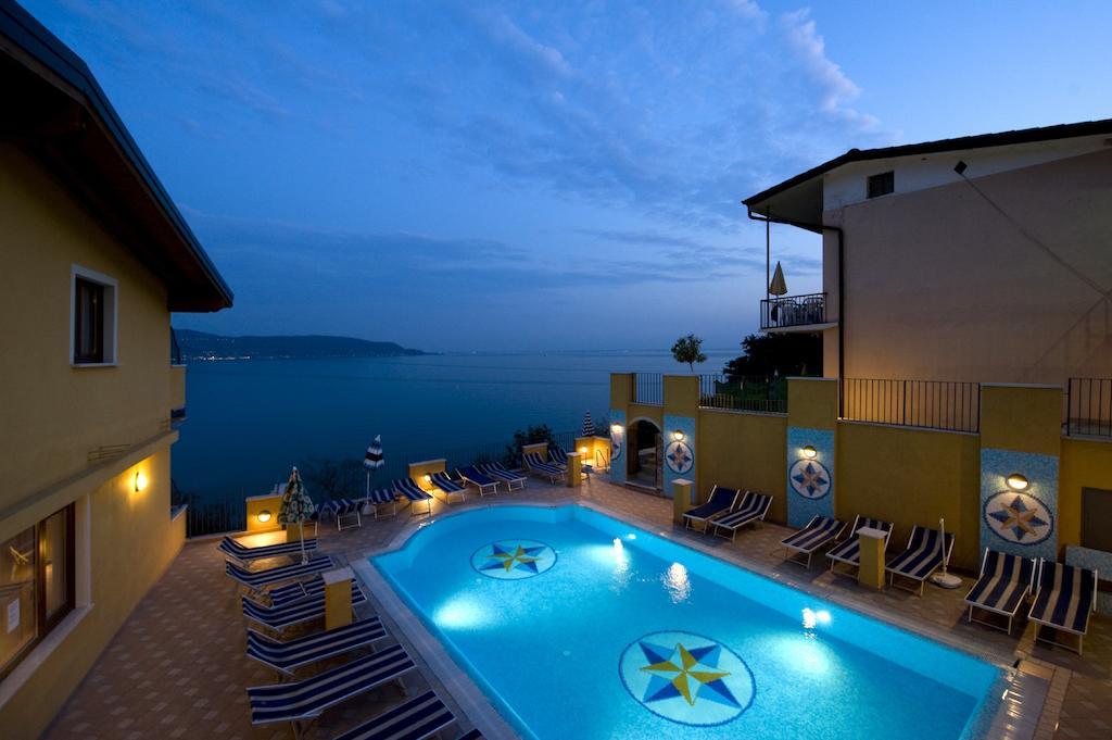 All Inclusive Hotel Piccolo Paradiso Toscolano Maderno Exteriör bild