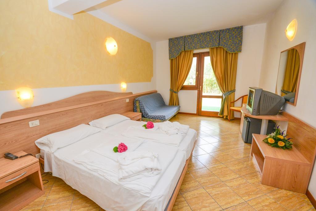 All Inclusive Hotel Piccolo Paradiso Toscolano Maderno Exteriör bild