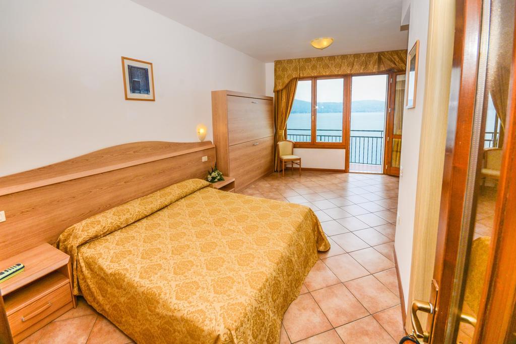 All Inclusive Hotel Piccolo Paradiso Toscolano Maderno Exteriör bild