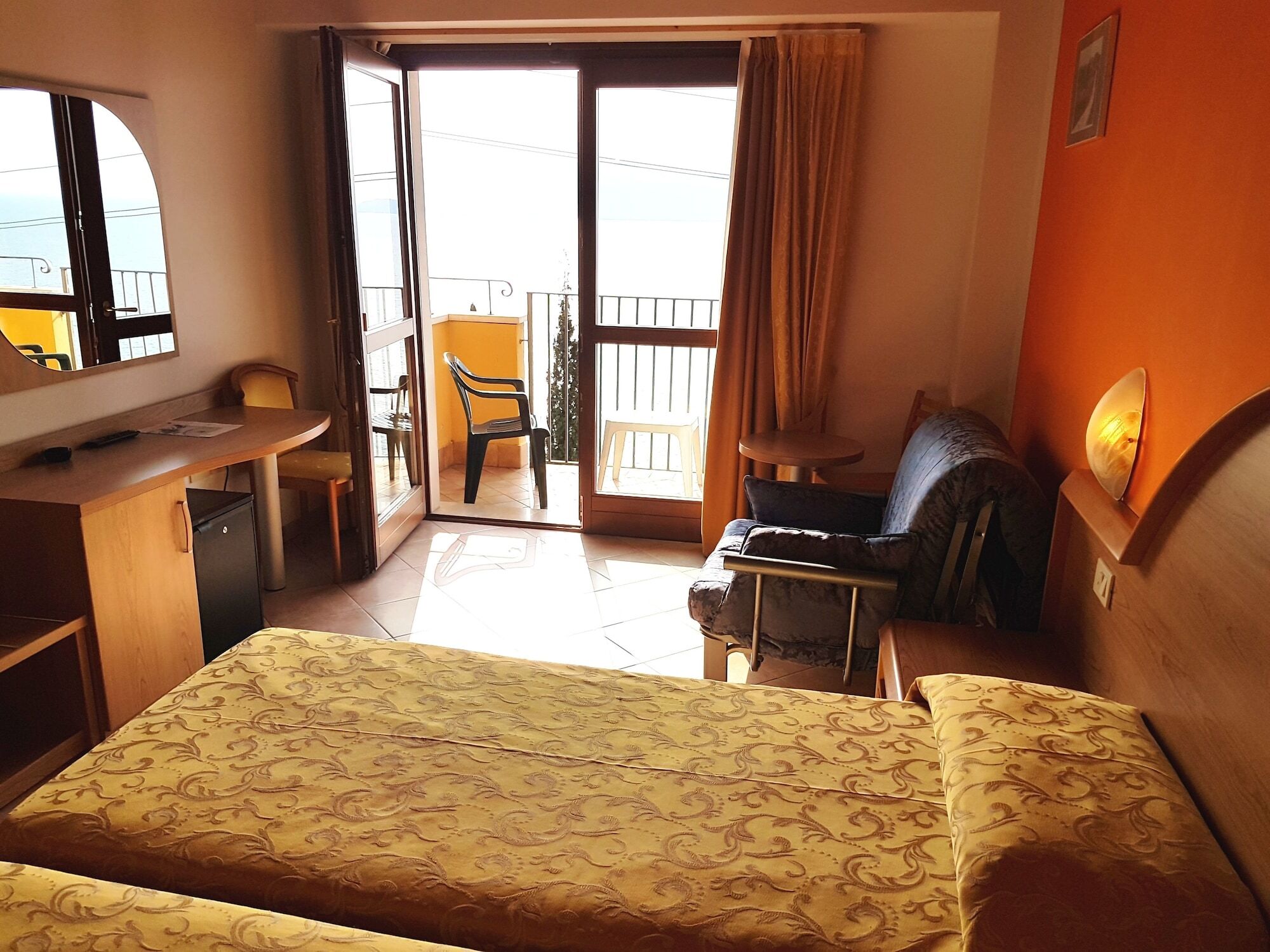 All Inclusive Hotel Piccolo Paradiso Toscolano Maderno Exteriör bild